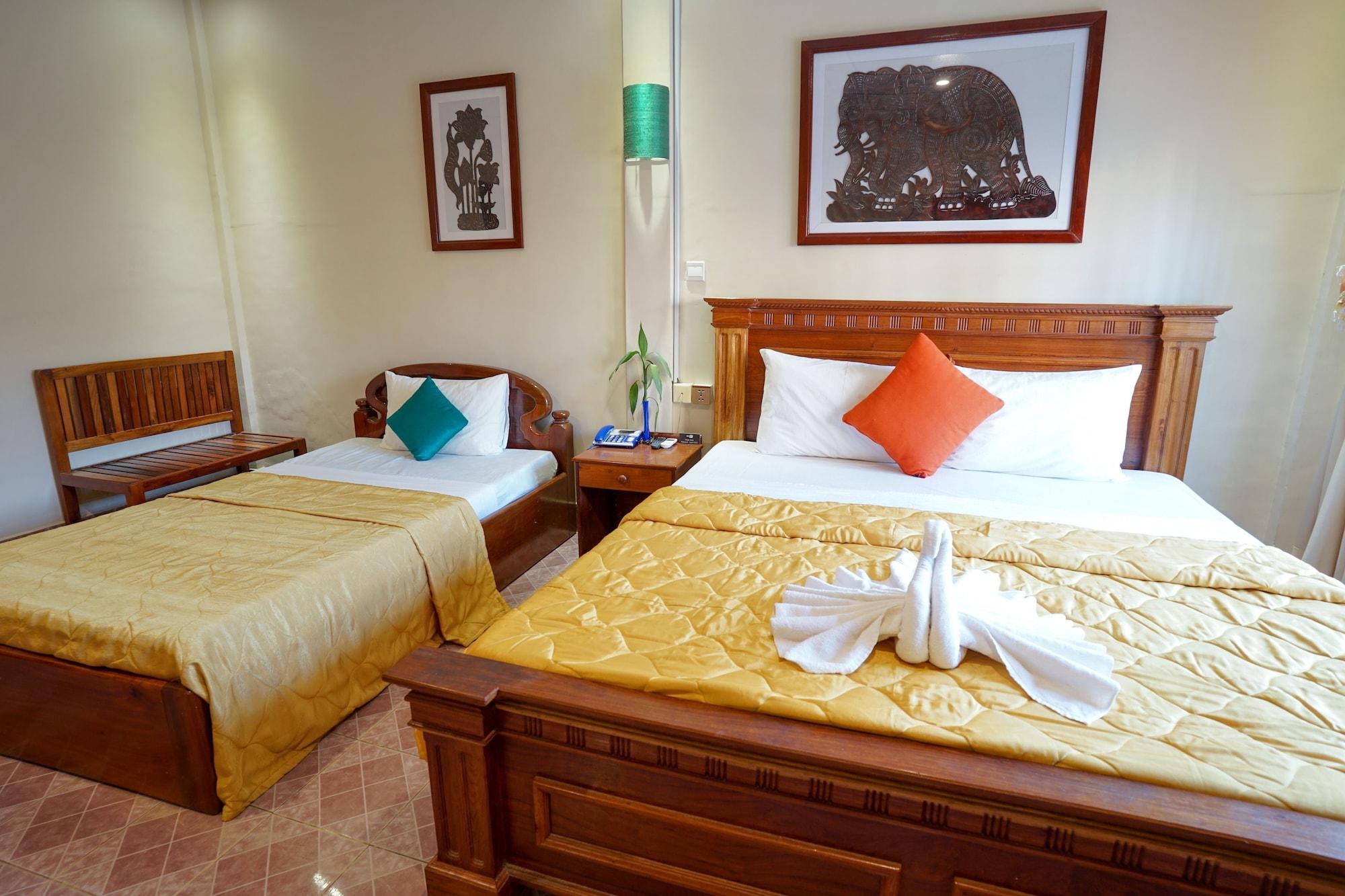 Royal Hotel باتامبانغ المظهر الخارجي الصورة