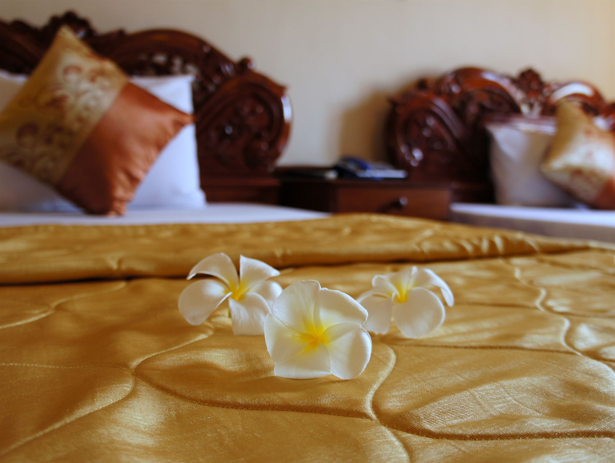 Royal Hotel باتامبانغ المظهر الخارجي الصورة