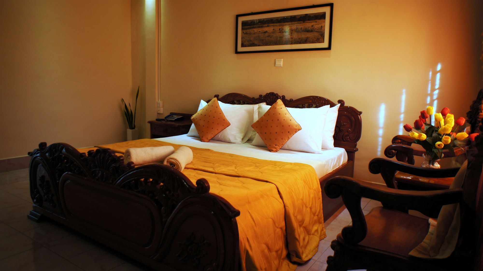 Royal Hotel باتامبانغ المظهر الخارجي الصورة